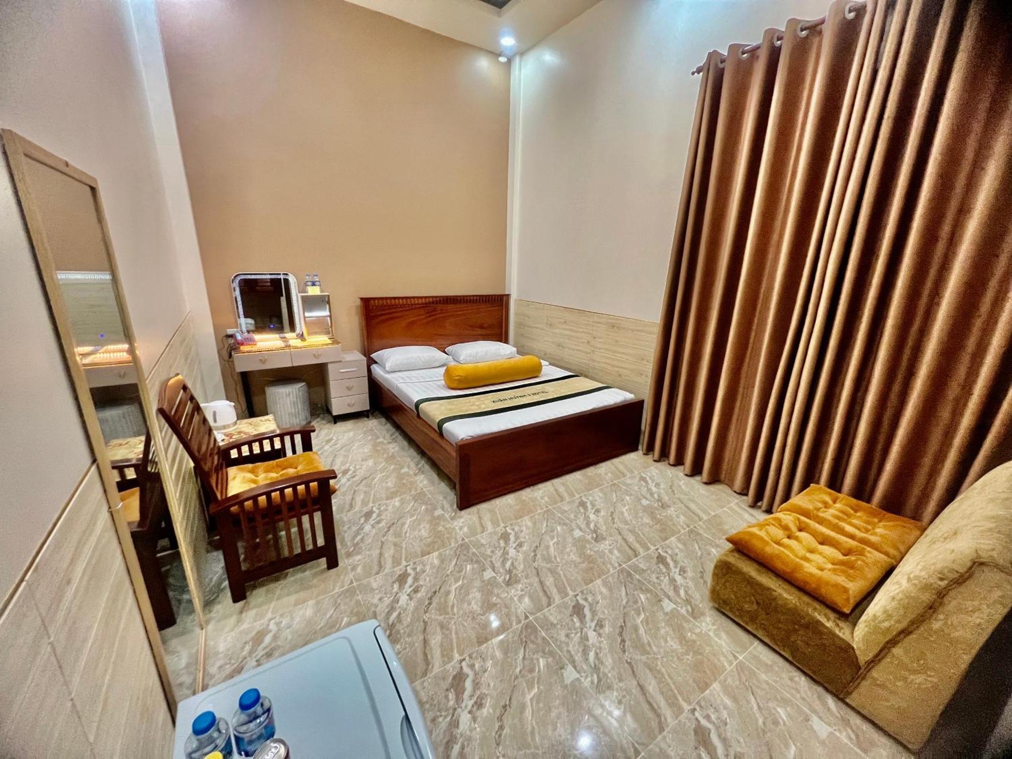 Xuan Huynh 3 Hotel Soc Trang Exterior foto